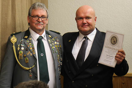 HVEhrung13-016