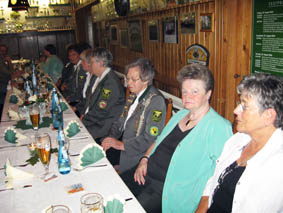 KE2010-004